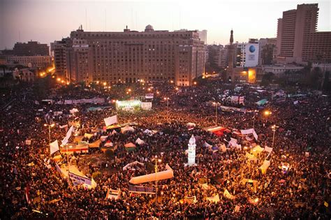 De Arab Spring-Protesten van 2011; Een Katalytische Opmars naar Democratie en Onheil